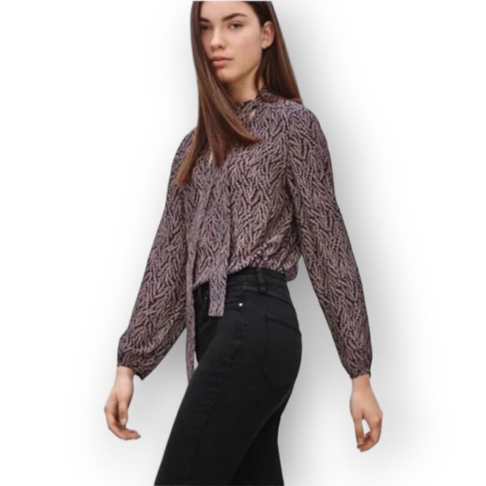 Aritzia Talula Ivor Vine Tie Neck Blouse Size S